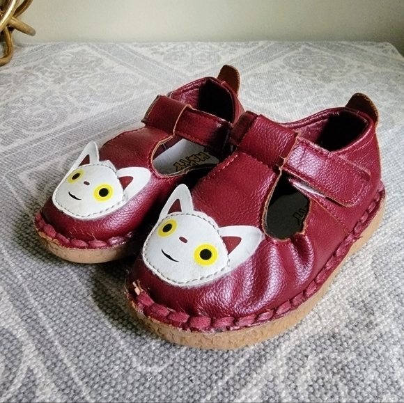 Bee Happy Red Leather Kitty Cat Mary Jane Shoes Size 7 - Picture 2 of 14